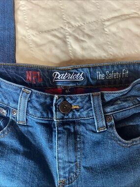 NFL Patriots woman’s Blue Denim flannel Jeans